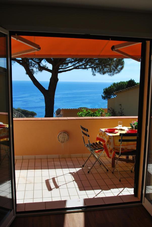 Grotta Azzurra Apartment - Cavoli - Terrazza Vista Mare, Clima E Parcheggio San Piero in Campo  Bagian luar foto