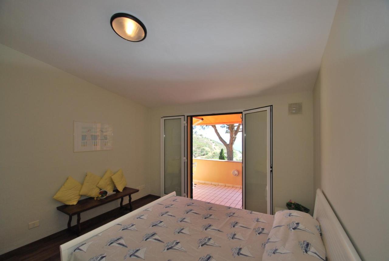 Grotta Azzurra Apartment - Cavoli - Terrazza Vista Mare, Clima E Parcheggio San Piero in Campo  Bagian luar foto
