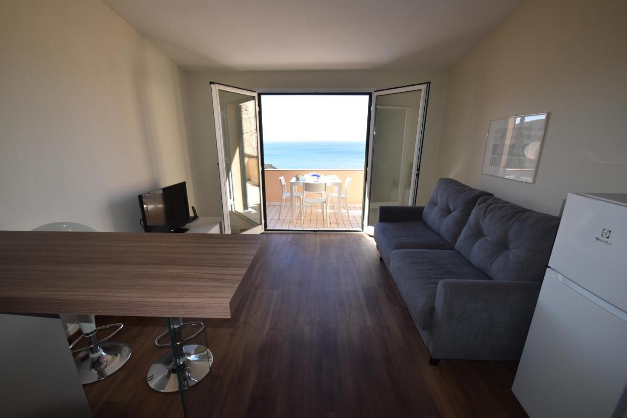 Grotta Azzurra Apartment - Cavoli - Terrazza Vista Mare, Clima E Parcheggio San Piero in Campo  Bagian luar foto